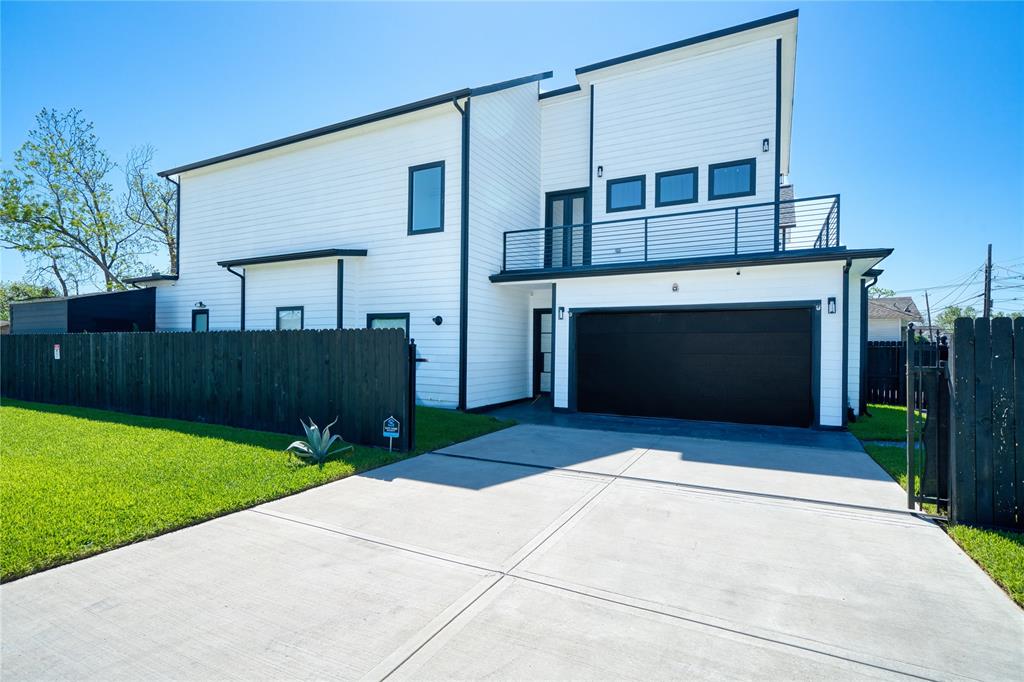 2420 Sumpter Street, Houston, Texas image 1
