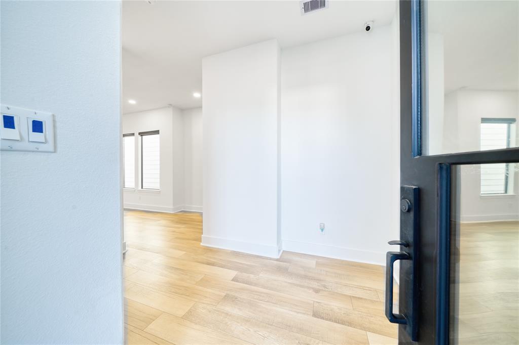 2420 Sumpter Street, Houston, Texas image 6