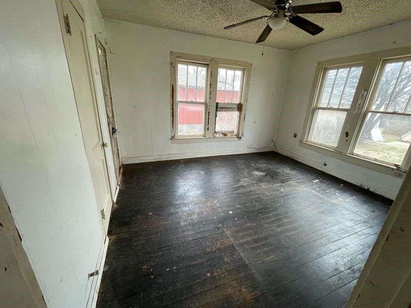 705 Needham Street, Coleman, Texas image 5