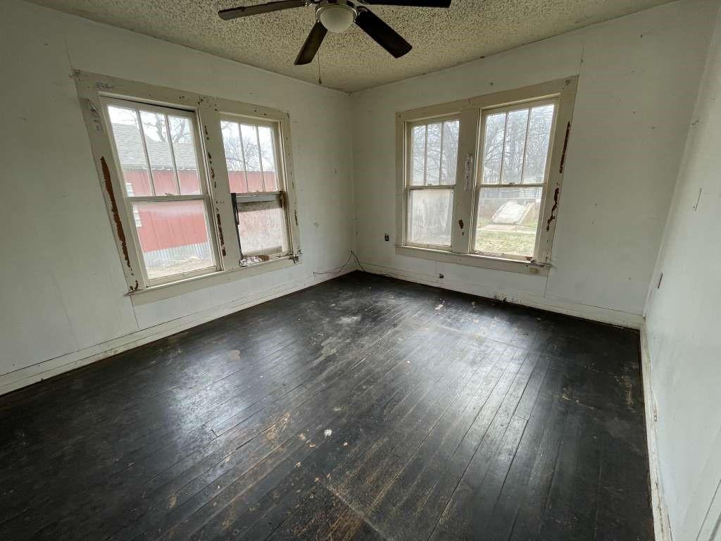 705 Needham Street, Coleman, Texas image 4