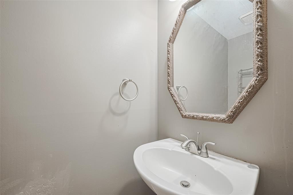 16306 Ash Point Lane, Sugar Land, Texas image 26
