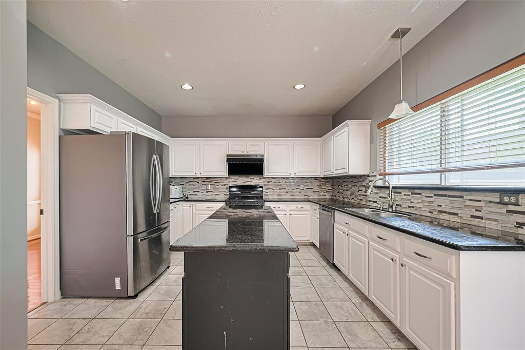 16306 Ash Point Lane, Sugar Land, Texas image 10