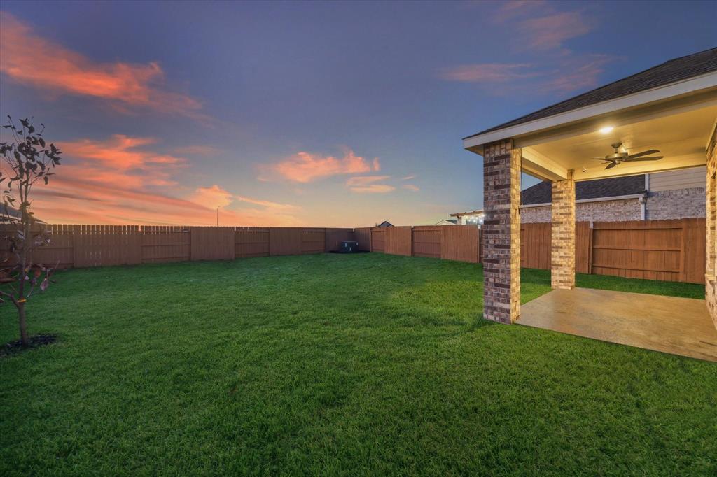 8119 Blue Fish Drive, Cypress, Texas image 33
