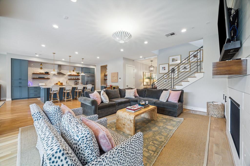 1409 Chamboard Lane, Houston, Texas image 7