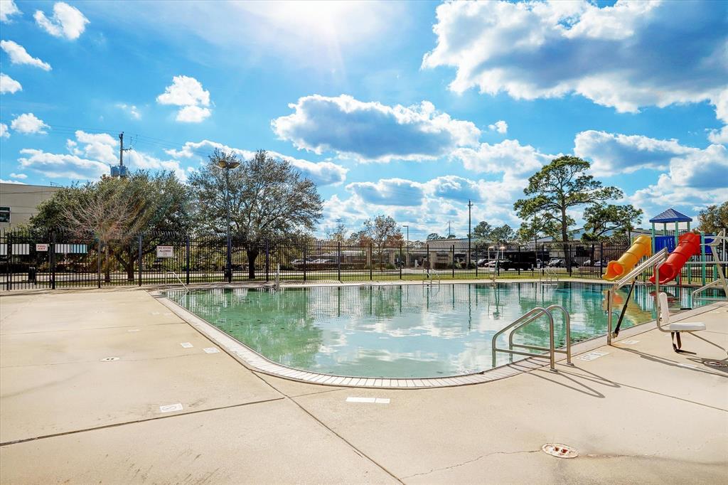1409 Chamboard Lane, Houston, Texas image 28
