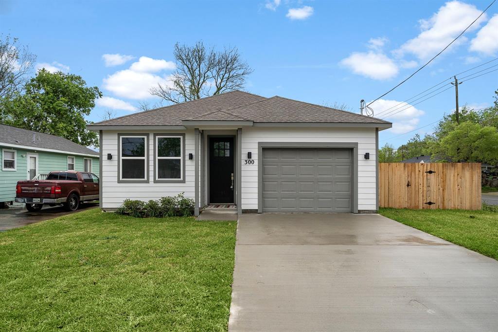 300 Stewart Street, Baytown, Texas image 1