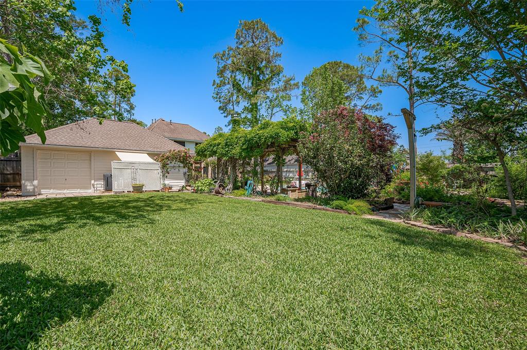 110 Pine Point Court, League City, Texas image 35