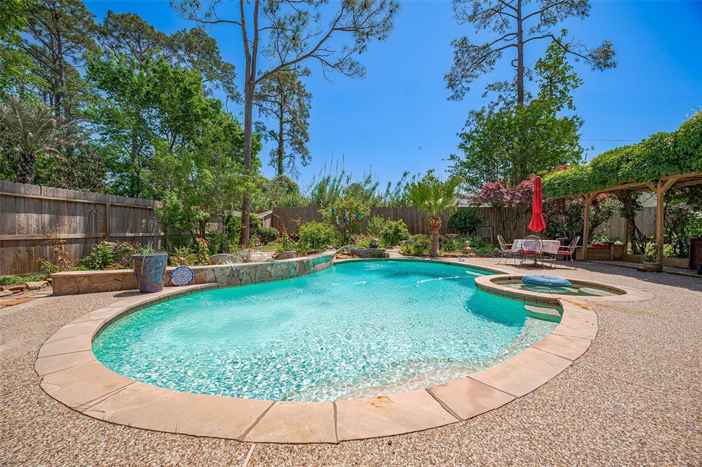 110 Pine Point Court, League City, Texas image 30