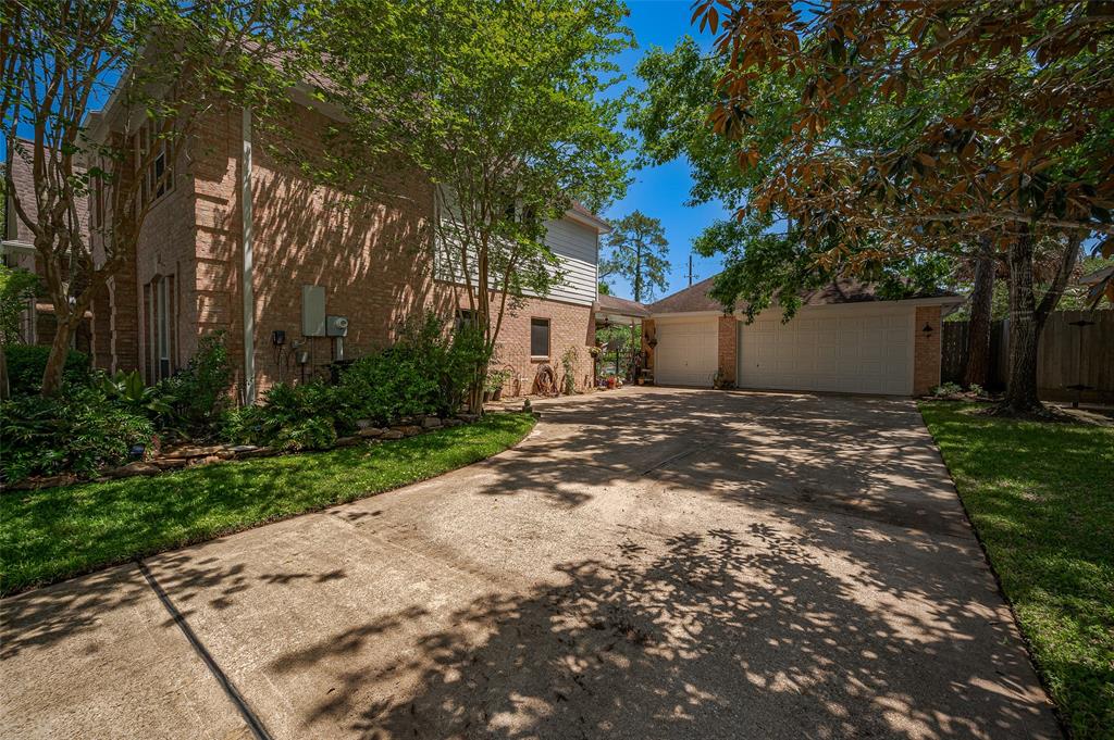 110 Pine Point Court, League City, Texas image 41