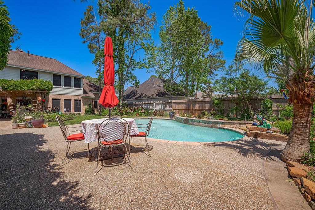 110 Pine Point Court, League City, Texas image 34