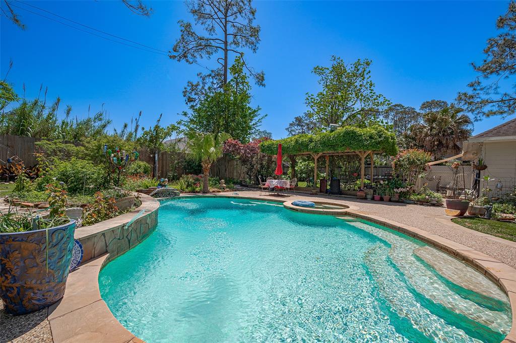 110 Pine Point Court, League City, Texas image 31