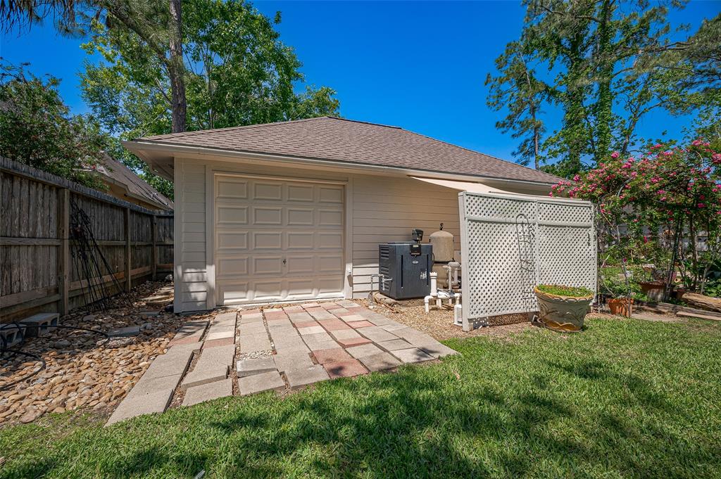 110 Pine Point Court, League City, Texas image 38