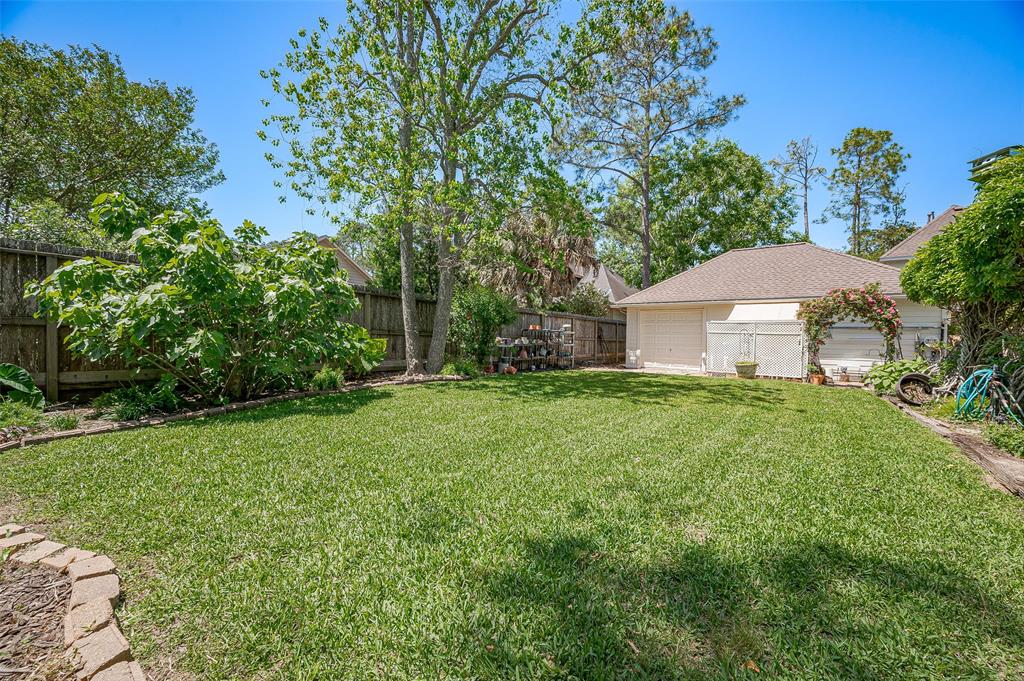 110 Pine Point Court, League City, Texas image 37