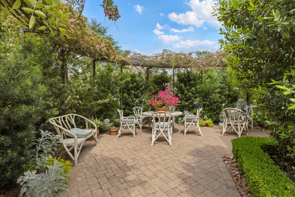 18 S Gary Glen Circle, The Woodlands, Texas image 15
