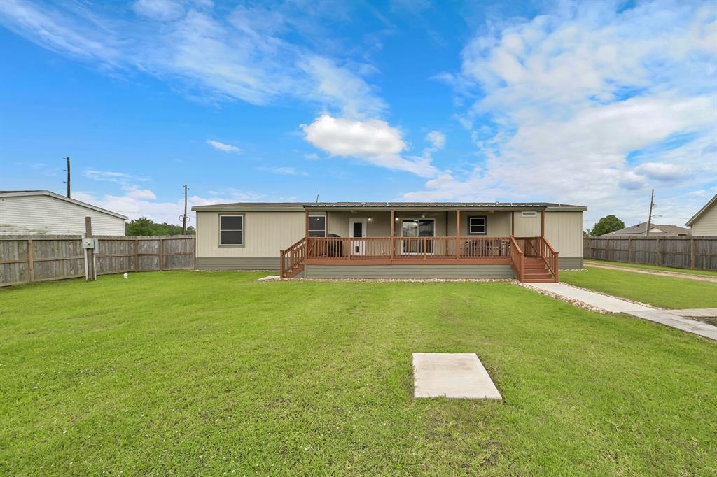 14050 Overstreet Drive, Willis, Texas image 31