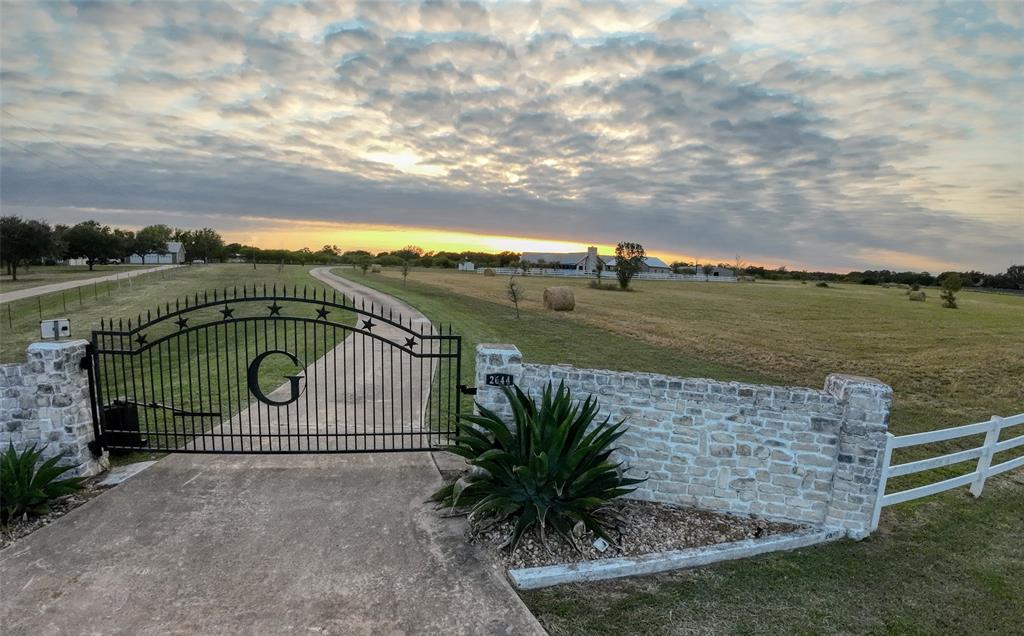 2644 Linda Lane, Brenham, Texas image 7