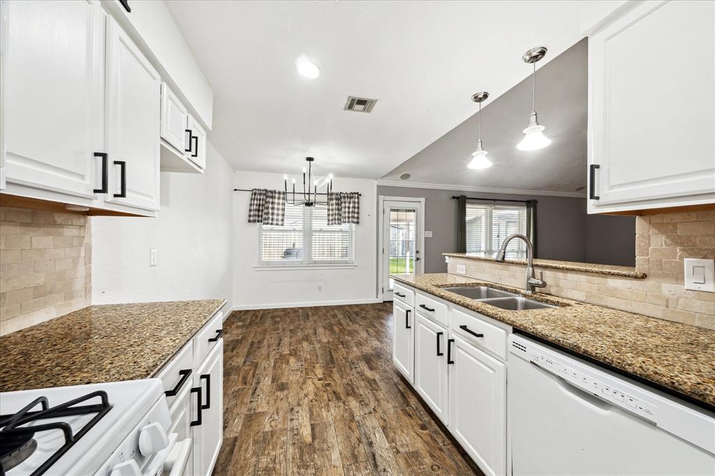 405 S Crockett Street, Deer Park, Texas image 7
