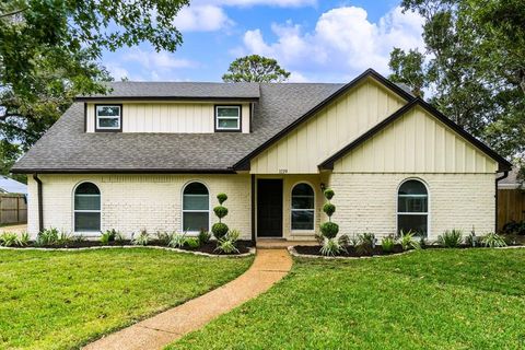 1119 Woodland Drive El Lago TX 77586
