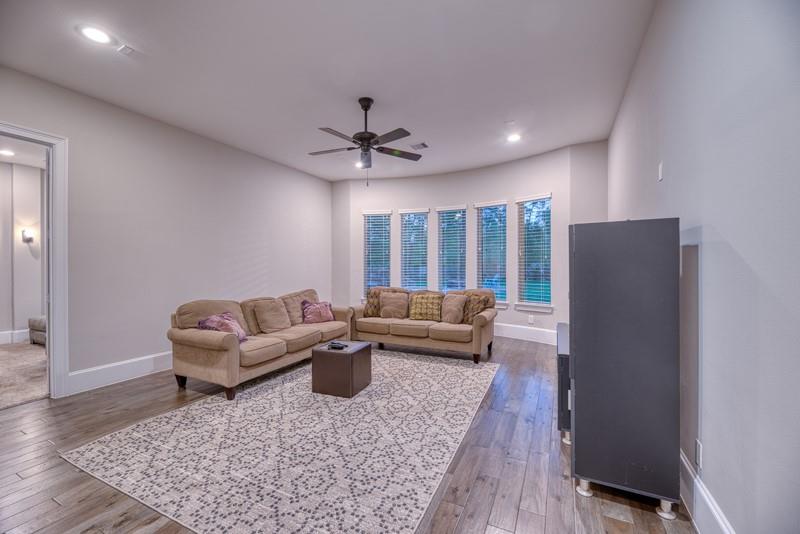 1600 Walnut Lane, Kingwood, Texas image 27
