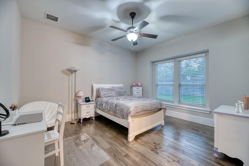 1600 Walnut Lane, Kingwood, Texas image 23