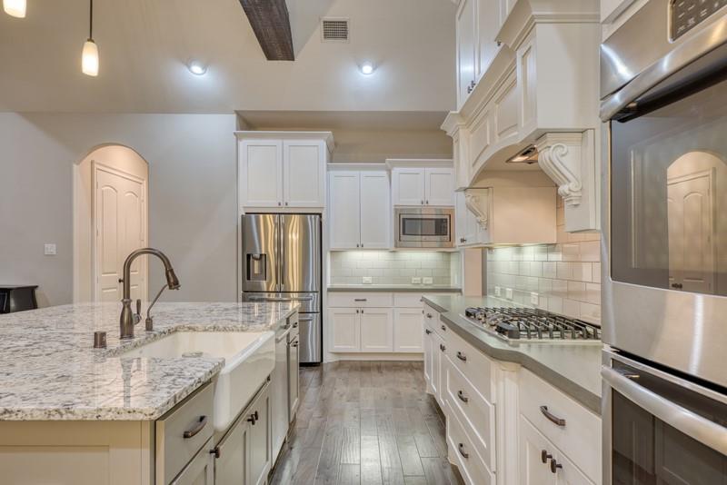1600 Walnut Lane, Kingwood, Texas image 14