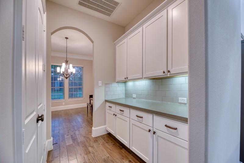 1600 Walnut Lane, Kingwood, Texas image 17