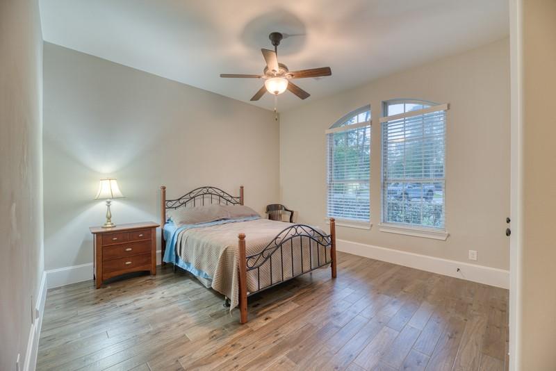 1600 Walnut Lane, Kingwood, Texas image 25