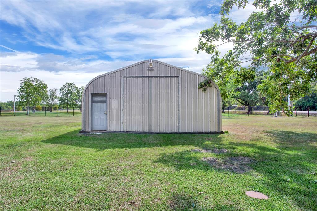 10726 E Fm 1462 Road, Alvin, Texas image 32