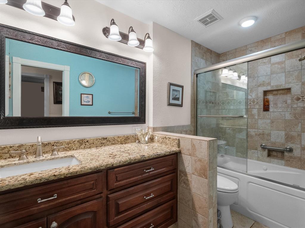 4823 Red Lantern Drive, Friendswood, Texas image 28
