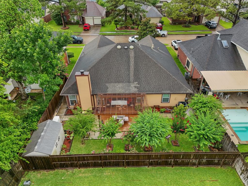 4823 Red Lantern Drive, Friendswood, Texas image 34