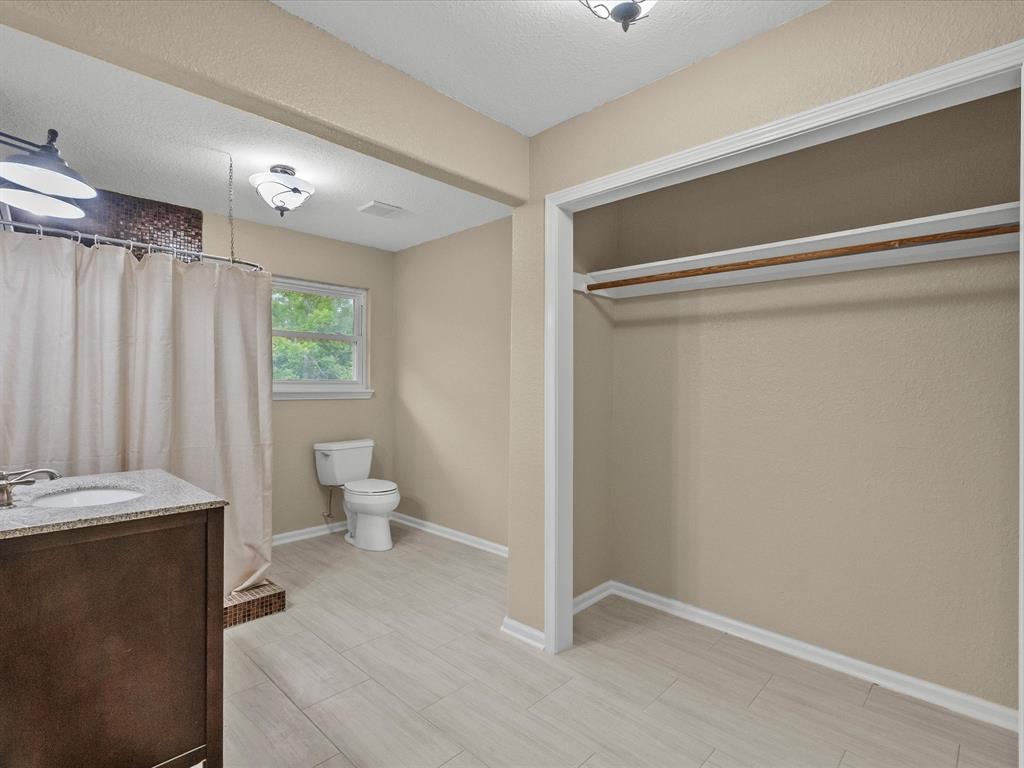 3422 N Elm Road, Santa Fe, Texas image 24