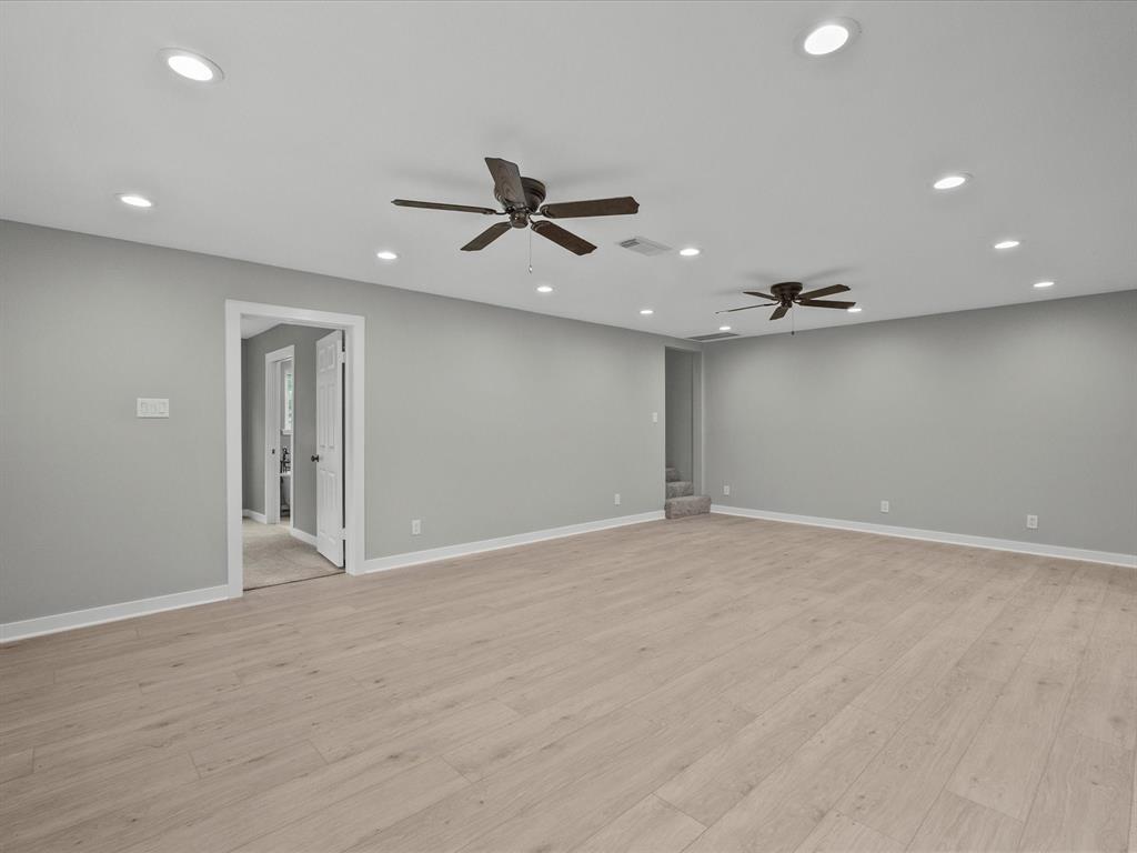 3422 N Elm Road, Santa Fe, Texas image 6