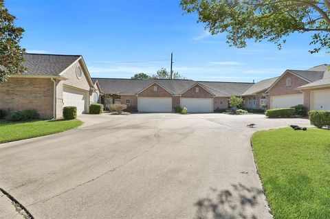 A home in Pearland