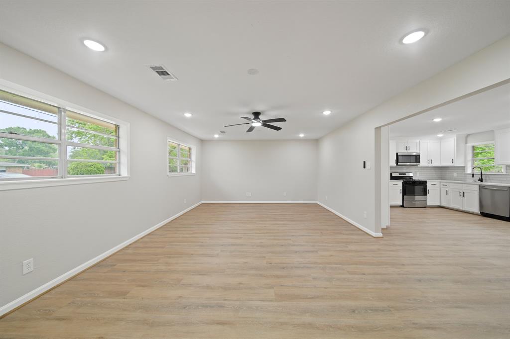 11811 15th Street, Santa Fe, Texas image 13