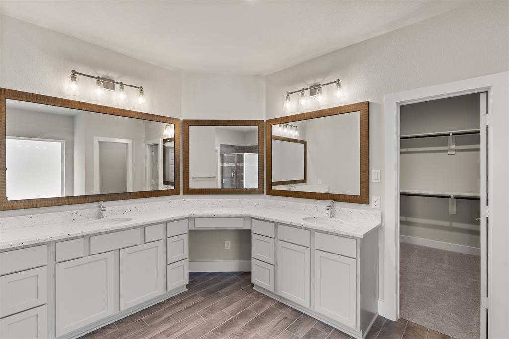 3303 Pin Cherry Lane, Conroe, Texas image 8