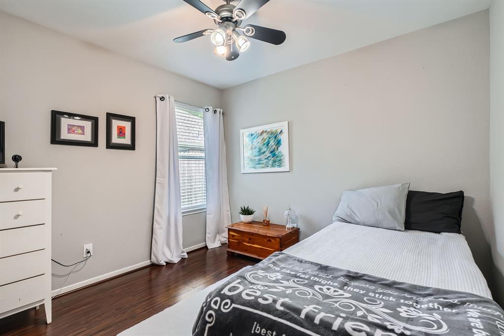 2604 Hewn Rock Way, Pearland, Texas image 24