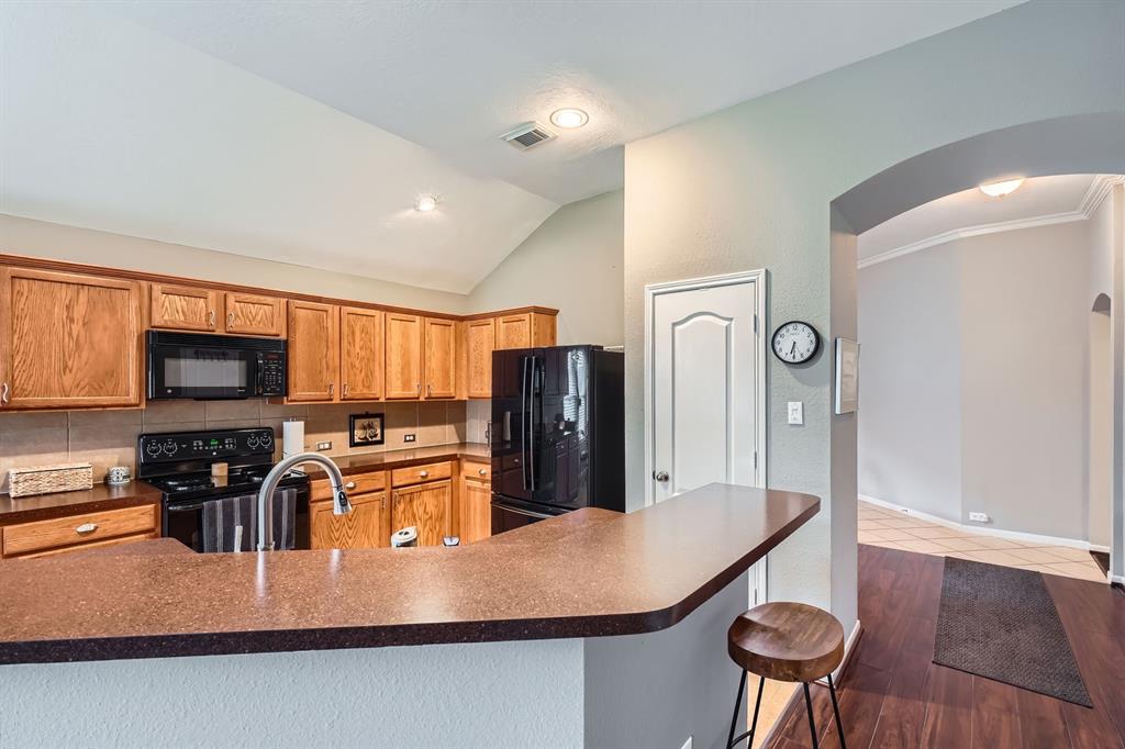 2604 Hewn Rock Way, Pearland, Texas image 13