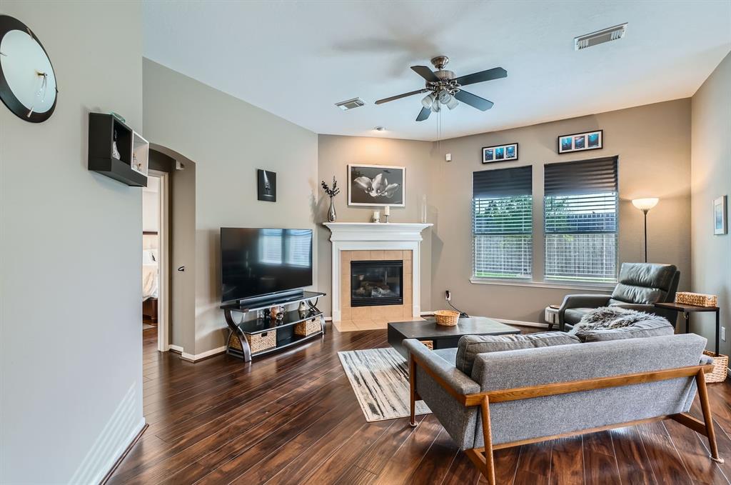 2604 Hewn Rock Way, Pearland, Texas image 15
