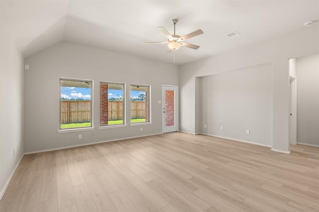 13731 Flint Hollow Drive, Cypress, Texas image 10