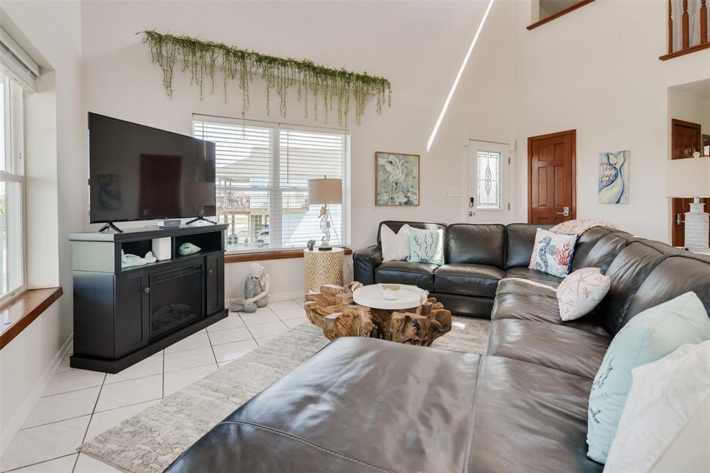 4112 Isla Del Sol Drive, Galveston, Texas image 17