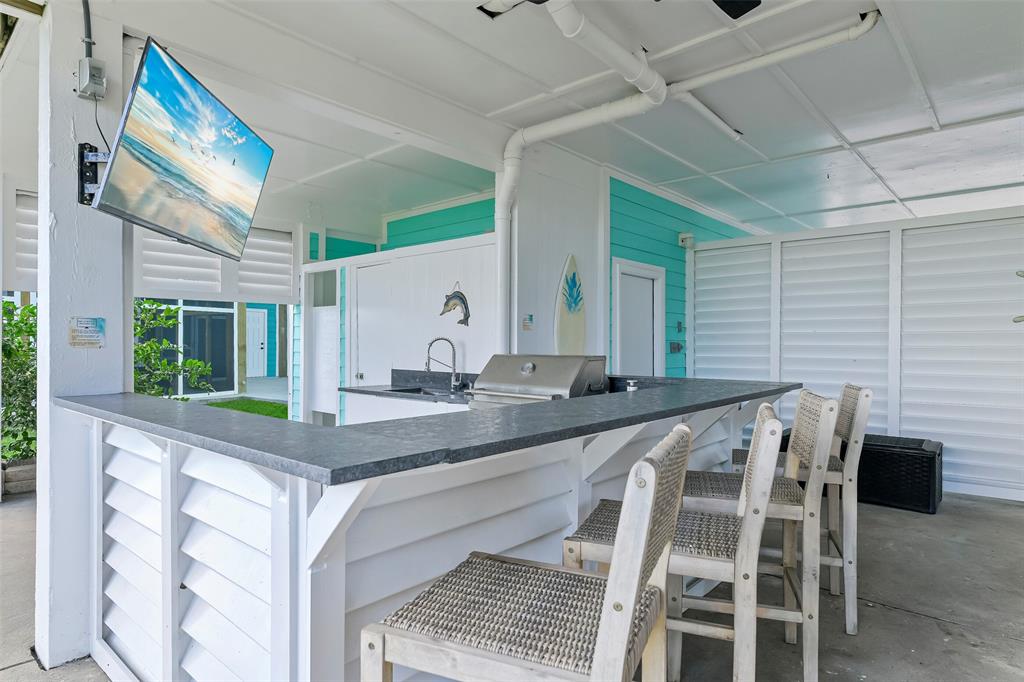 4112 Isla Del Sol Drive, Galveston, Texas image 6