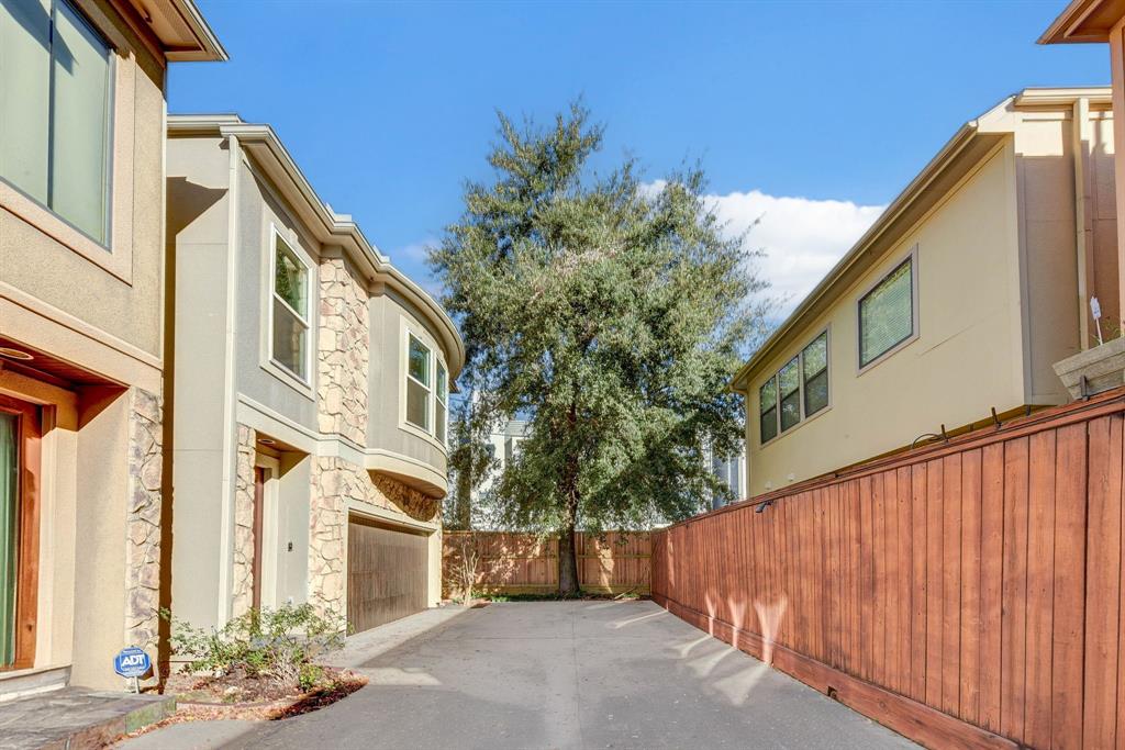 312 Grove Street, Houston, Texas image 3
