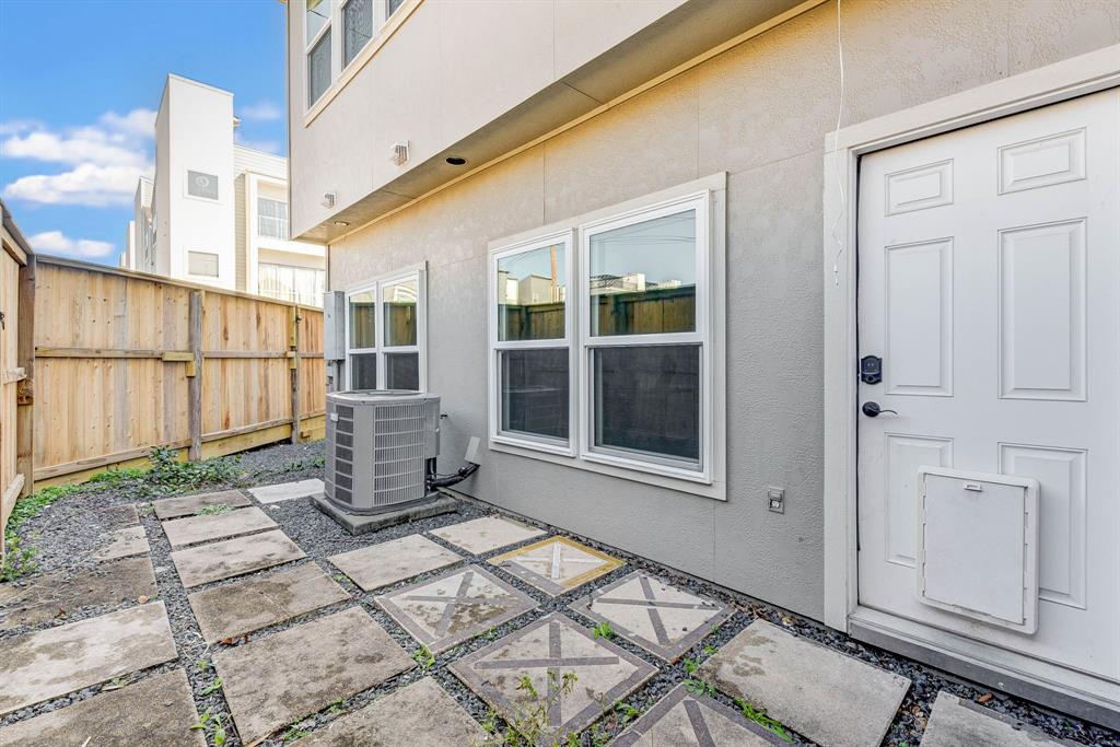 312 Grove Street, Houston, Texas image 26