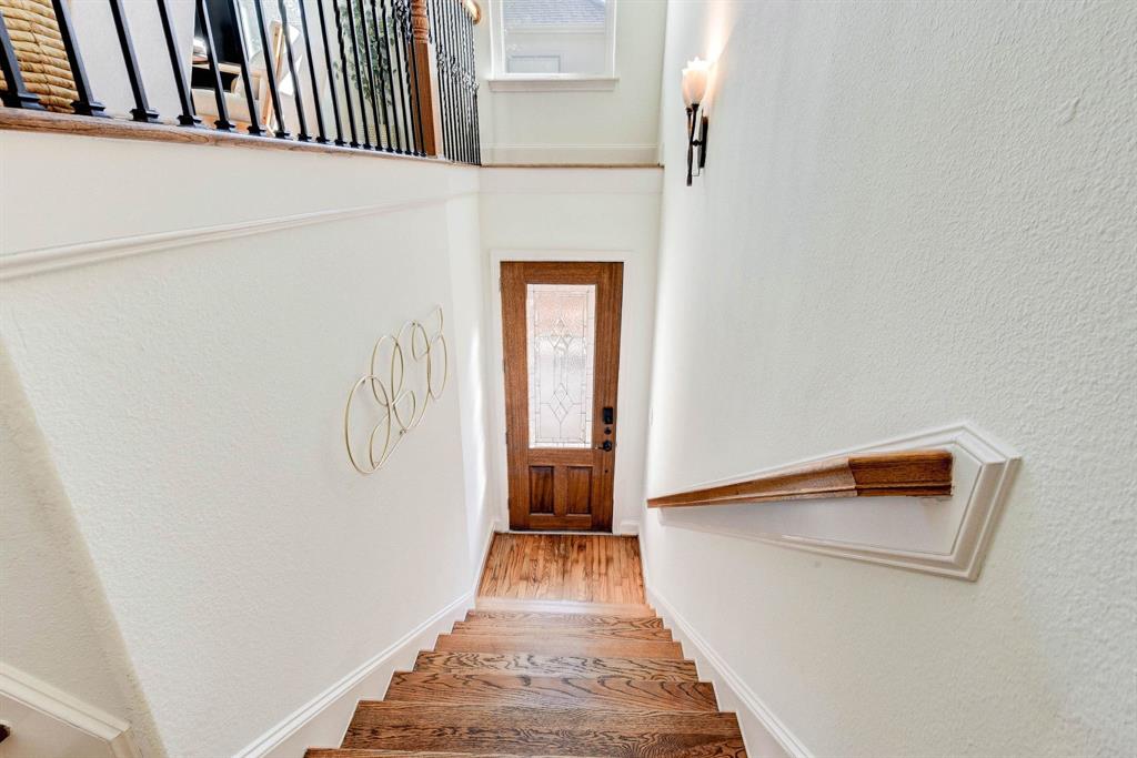 312 Grove Street, Houston, Texas image 4