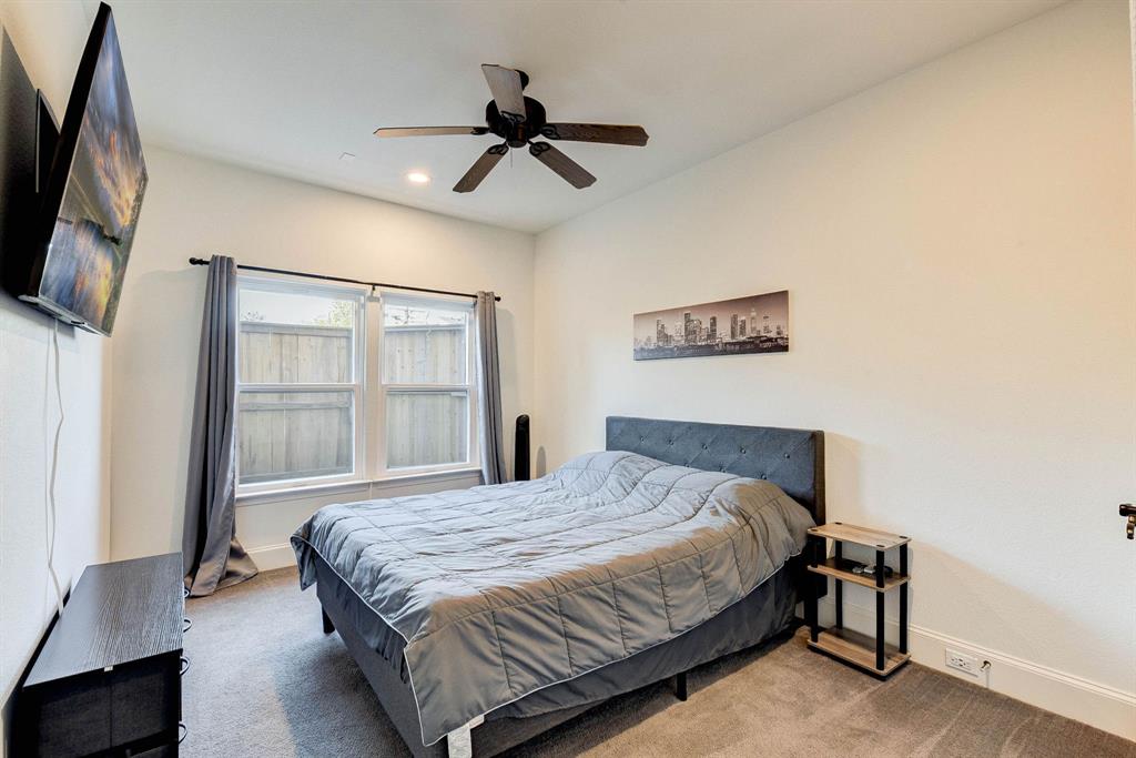 312 Grove Street, Houston, Texas image 22