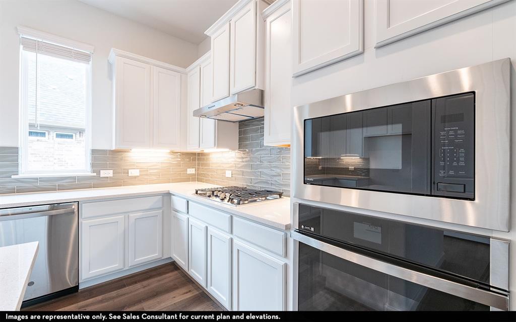 803 Wormwood Drive, League City, Texas image 6