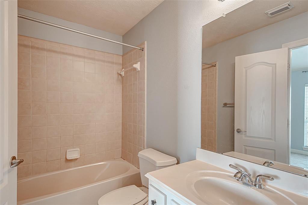 5014 Riverstone Crossing Drive, Sugar Land, Texas image 21