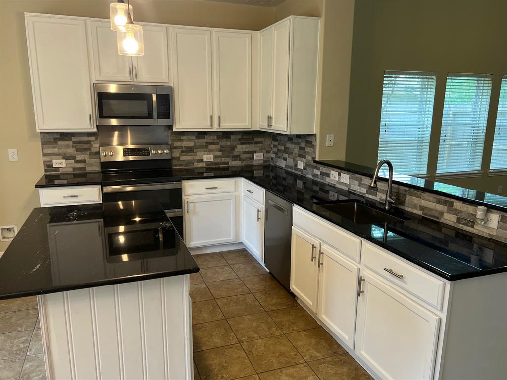 16127 Port O Call Street, Crosby, Texas image 10