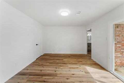 listing image 24
