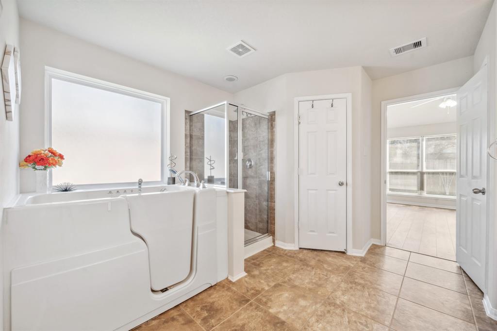4226 Texian Forest Trail, Humble, Texas image 36